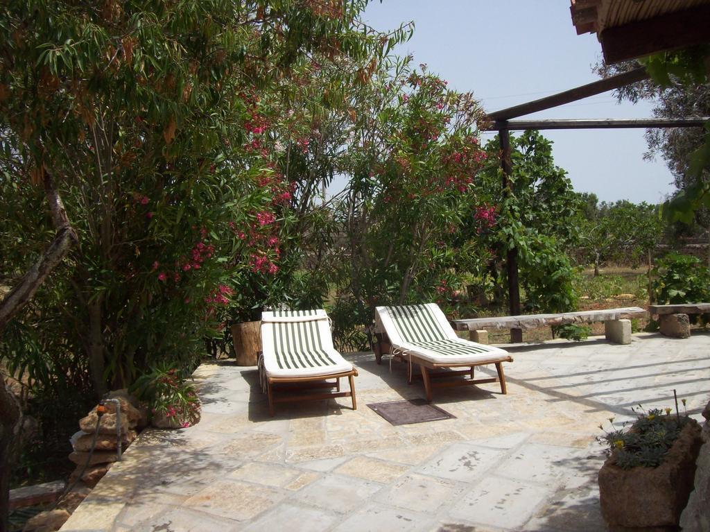 Trullo Contrada Stracca Guest House Alliste Exterior photo